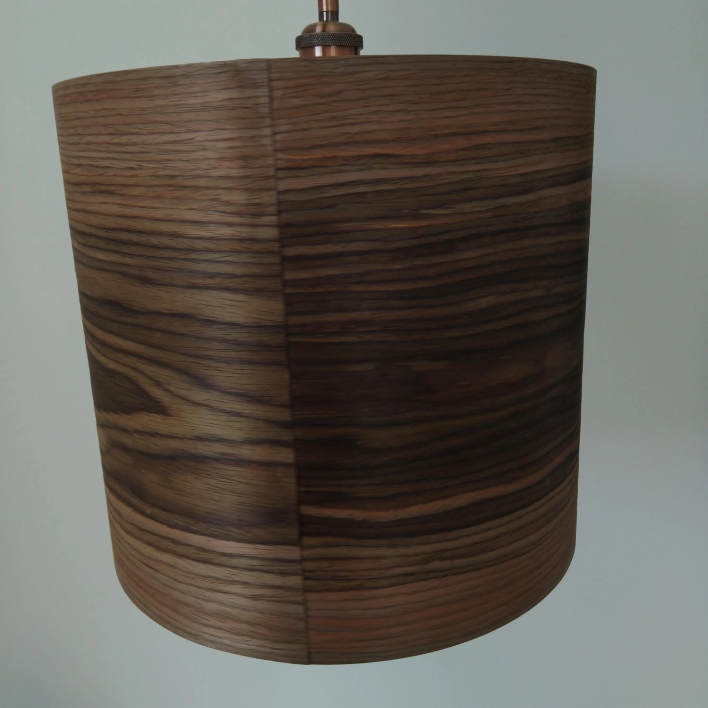 Handgefertigter Lampenschirm aus Holzfurnier Nussbaum | Ø 35 cm