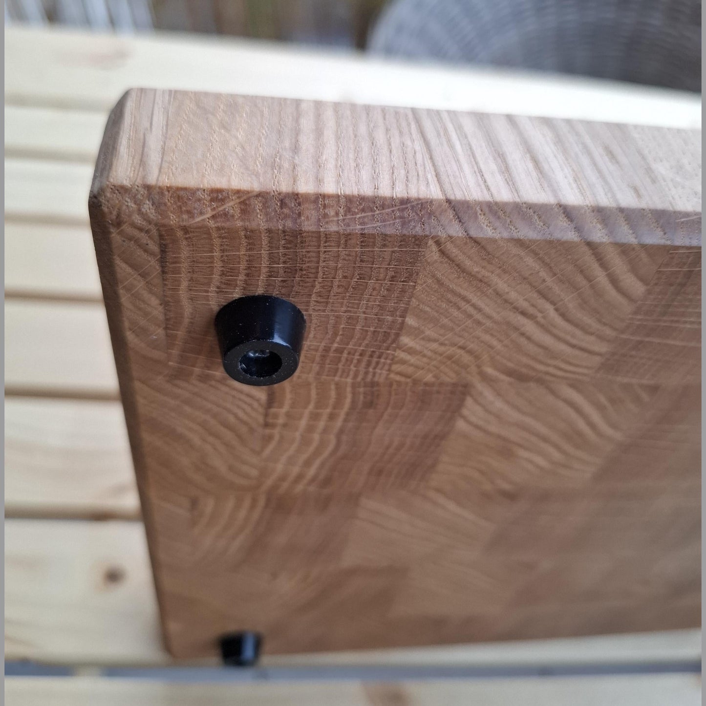 Handgefertigtes Stirnholz-Schneidebrett aus Eiche – 23,4 cm