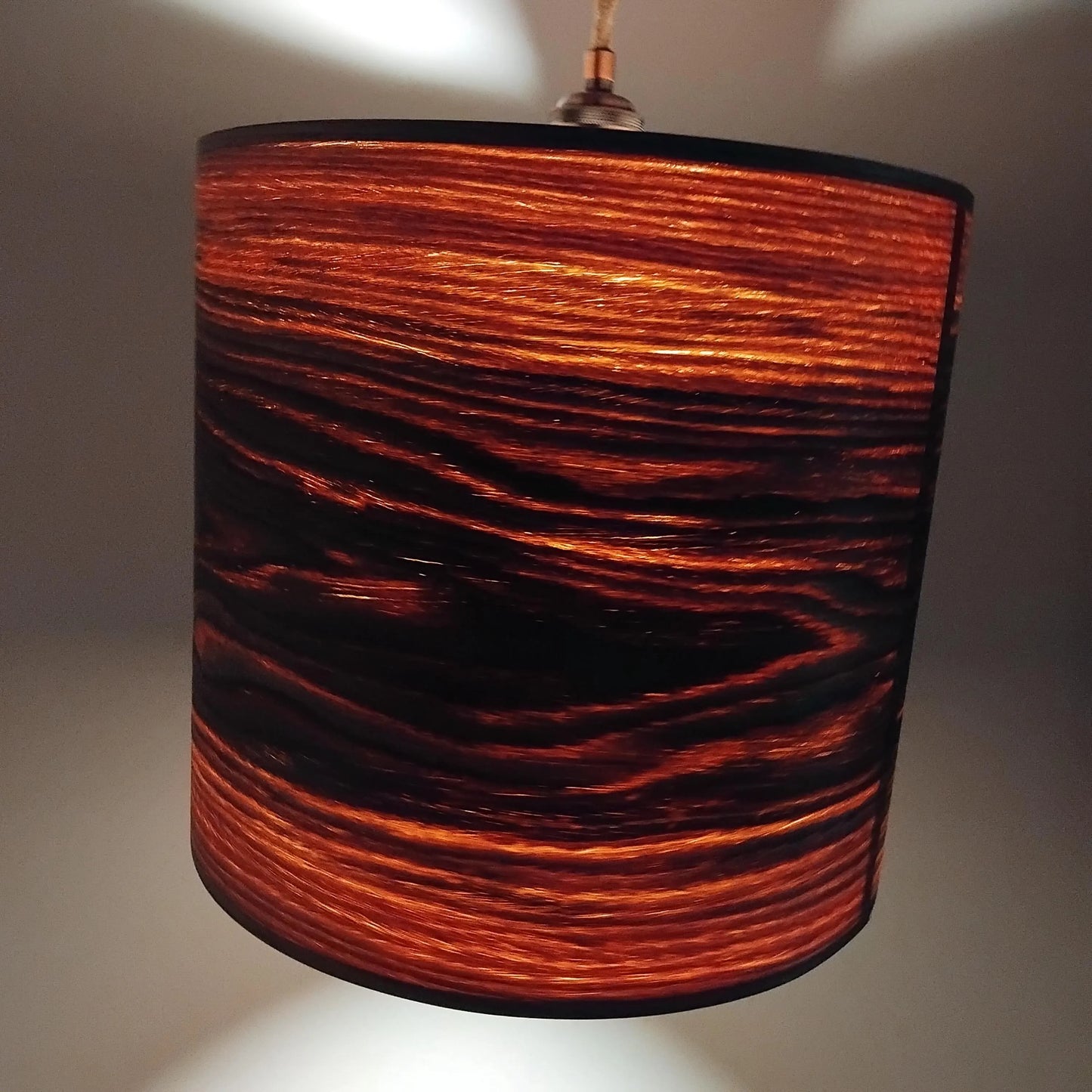 Handgefertigter Lampenschirm aus Holzfurnier Nussbaum | Ø 35 cm