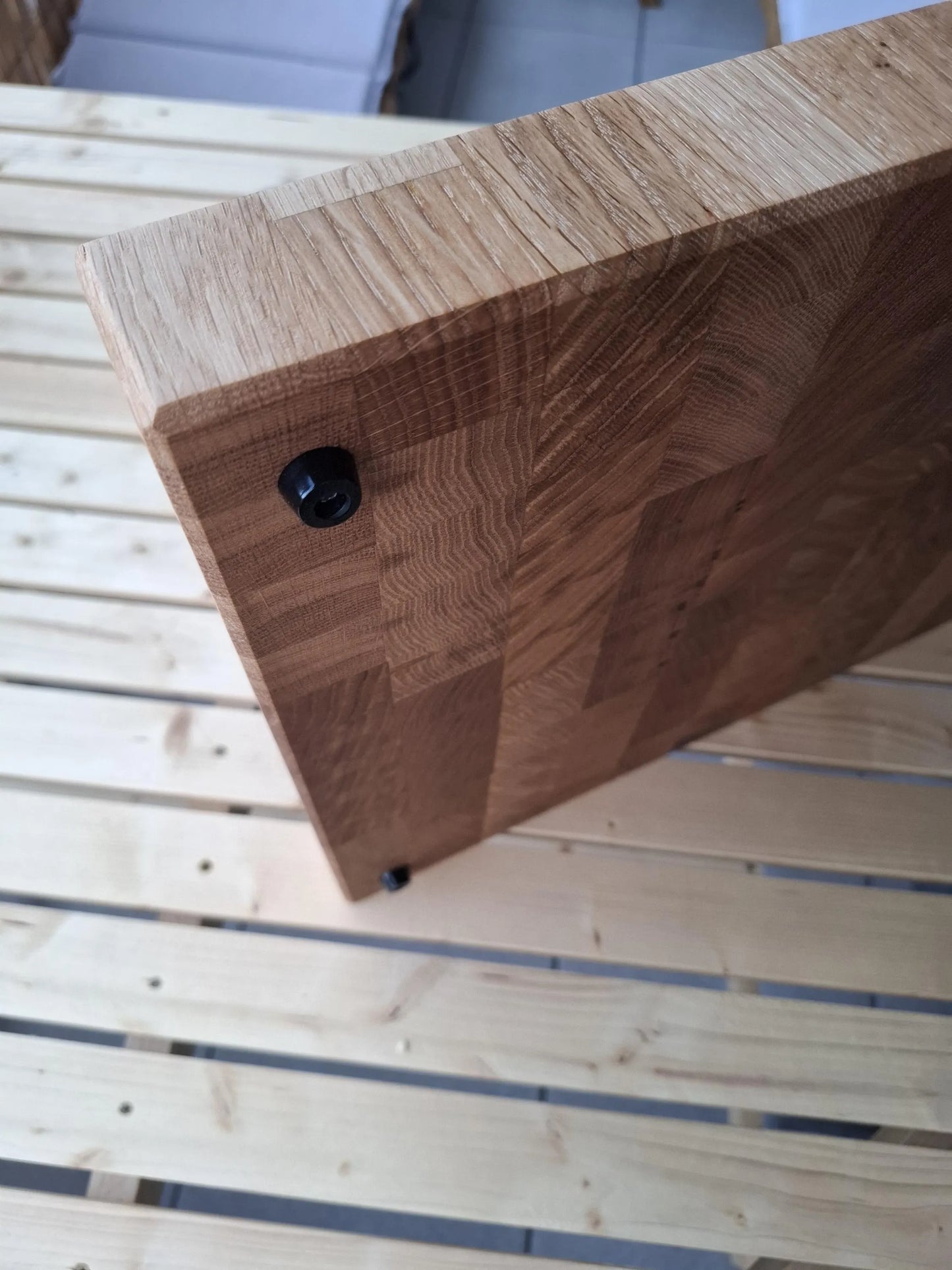 Handgefertigtes Stirnholz-Schneidebrett aus Eiche | 52 × 35 × 4,8 cm
