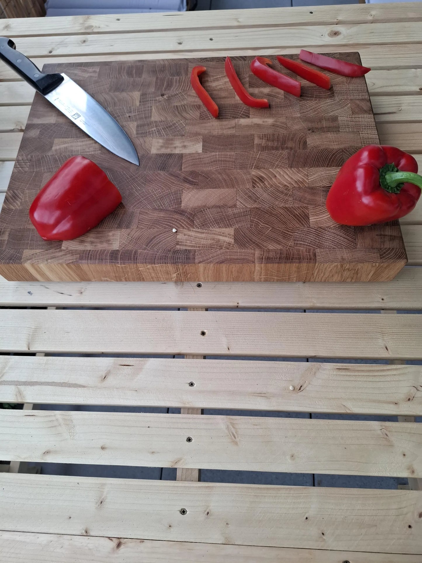 Handgefertigtes Stirnholz-Schneidebrett aus Eiche | 45,4 × 33,3 × 5 cm