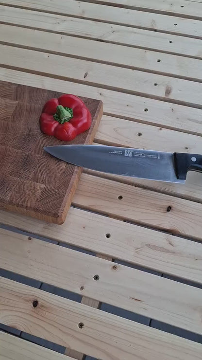 Handgefertigtes Stirnholz-Schneidebrett aus Eiche – 23,4 cm